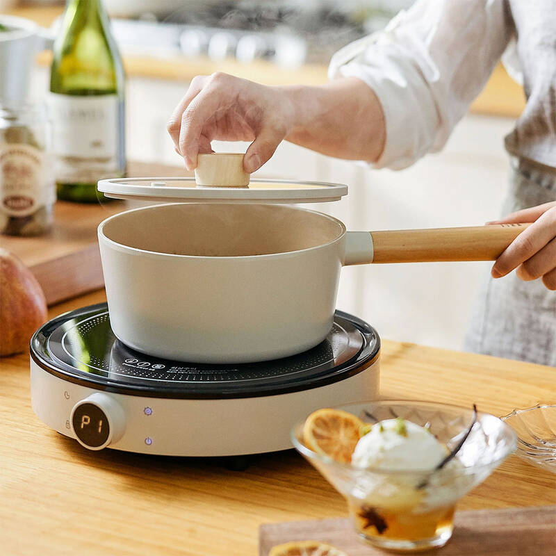 Fika Cam Kapaklı Alüminyum Döküm Sos Tenceresi 18 Cm, Bej - 9