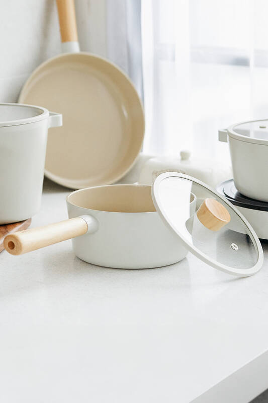 Fika Cam Kapaklı Alüminyum Döküm Sos Tenceresi 18 Cm, Bej - 7