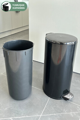 Cigo 20 LT Yumuşak Kapanan Pedallı Banyo Mutfak Ofis Çelik Çöp Kovası - Siyah & İç Kısım Siyah - 4